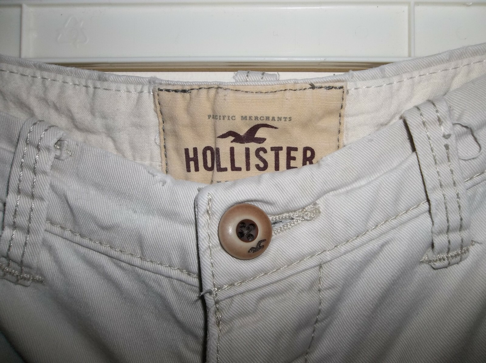 hollister chinos