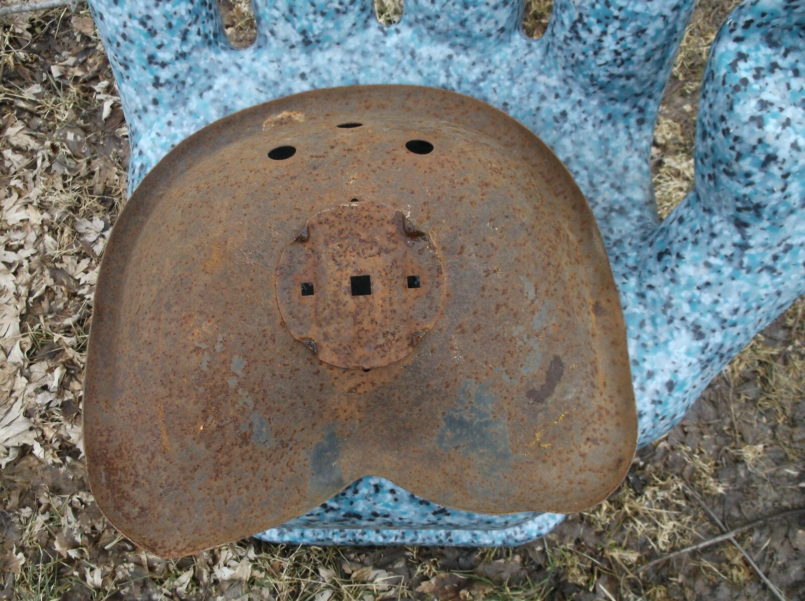 Vintage Metal Tractor Seat Old Antique Farm Equipment 18
