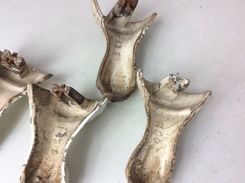 CAST IRON Claw Foot Tub Feet Matching Set of 4