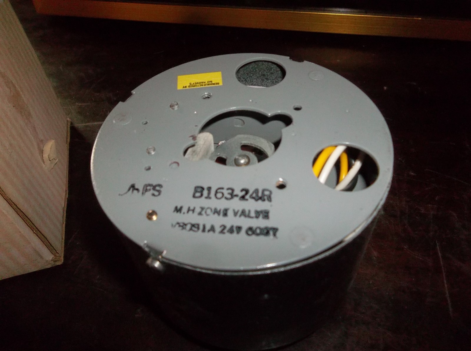 Sid Harvey B163-24R Honeywell  Power Head Assy Zone Valve V8031A