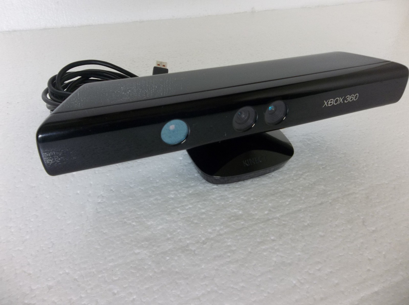 Microsoft Xbox 360 Official Kinect Motion Sensor Bar & 4 Video Game Combo Bundle