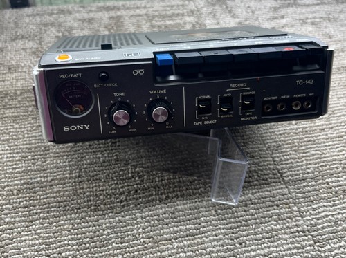 VINTAGE SONY TC-142 THREE HEAD CASSETTE  STEREO TAPE DECK 56