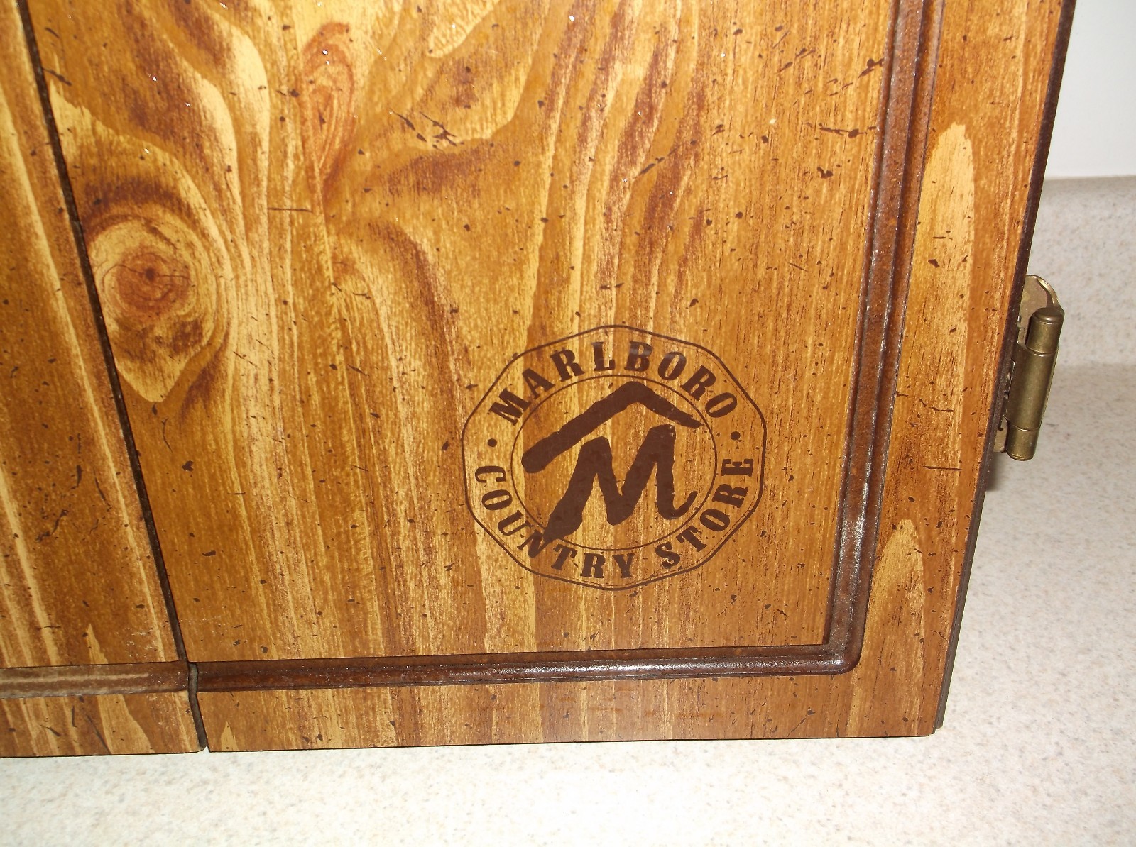 Dart Board Collector Marlboro Country Store, Steel Tip Dart Board Game Set    50