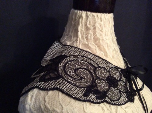 Vintage Style Removable Collar Black And Gray Lace Top Stirched New 111118