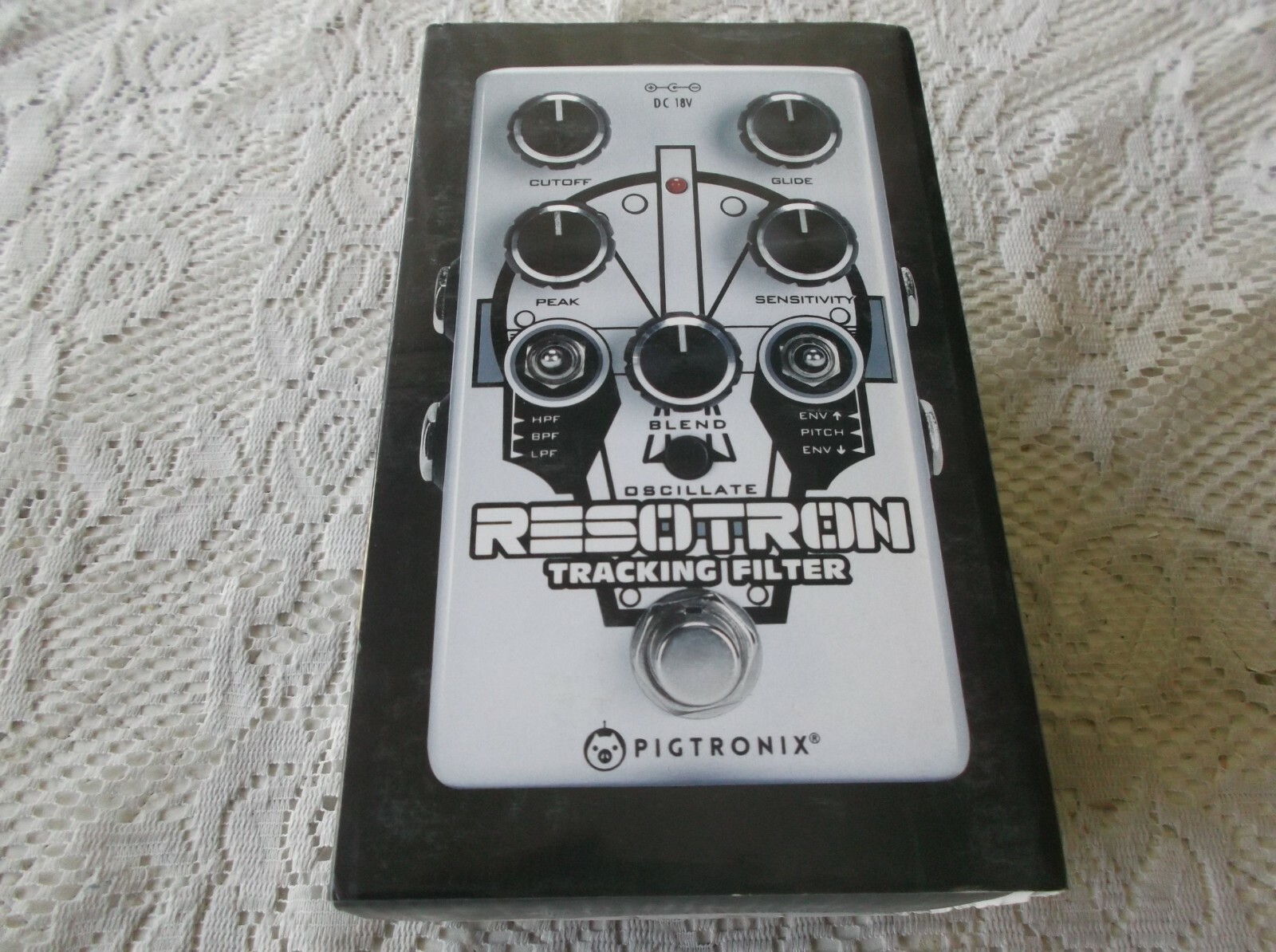 ギター Pigtronix Resotron Tracking Filter The Resotron Tracking Filter by Pigtronix - The Shakedown