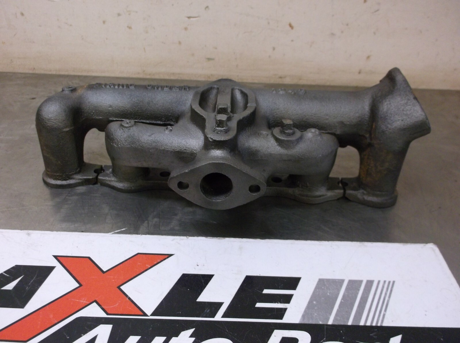 WAUKESHA FORKLIFT 4 CYLINDER INTAKE EXHAUST MANIFOLD CAST IRON