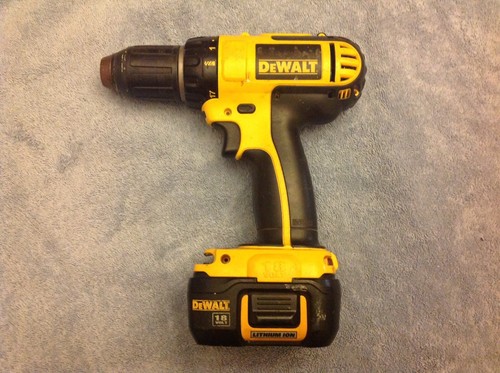 Dewalt 18 Volt DCD760 1/2 Drill Driver With Battery. No Charger