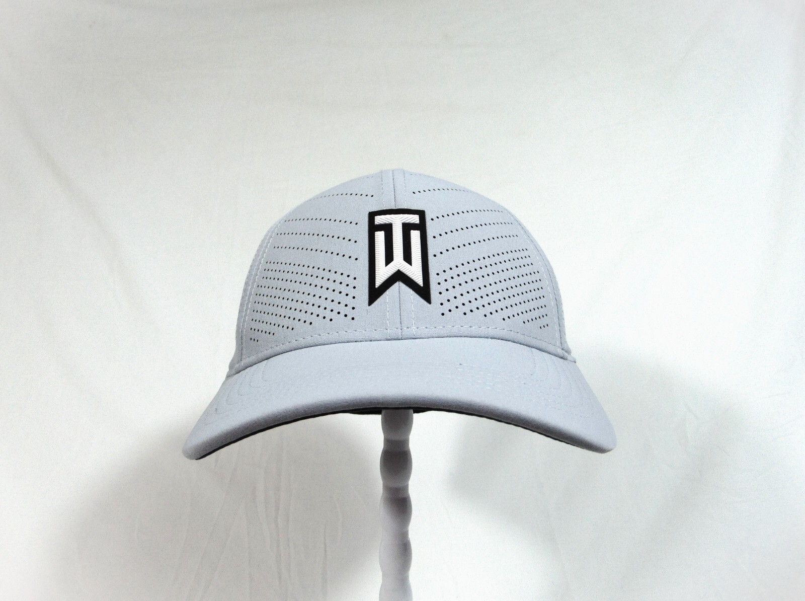 w*t様 未使用NIKEゴルフAerobillレトロ72ハット(グレーgolfキ 日本未発売NIKEゴルフAerobillレトロ72ハット(グレーgolfキャップ