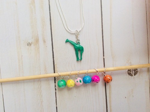 stitch markers Neckles, knitting Stitch Markers, Progress Keeper, Green Giraffe