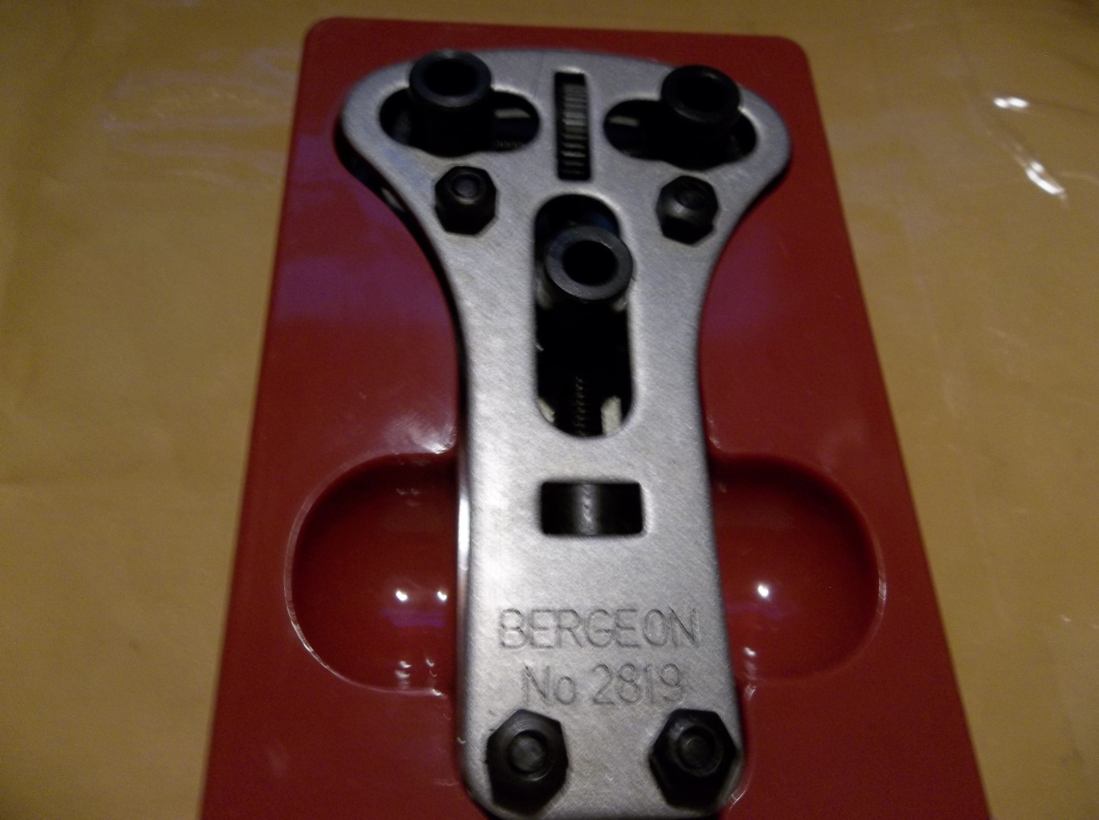 Bergeon Swiss Made Jaxa All Metal Watch Case Opener 2819