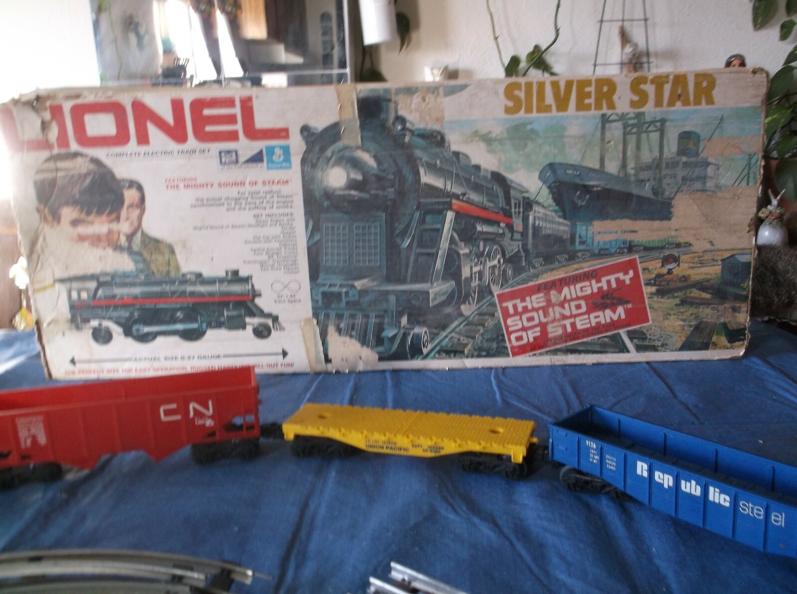 OLD LIONEL SILVER STAR