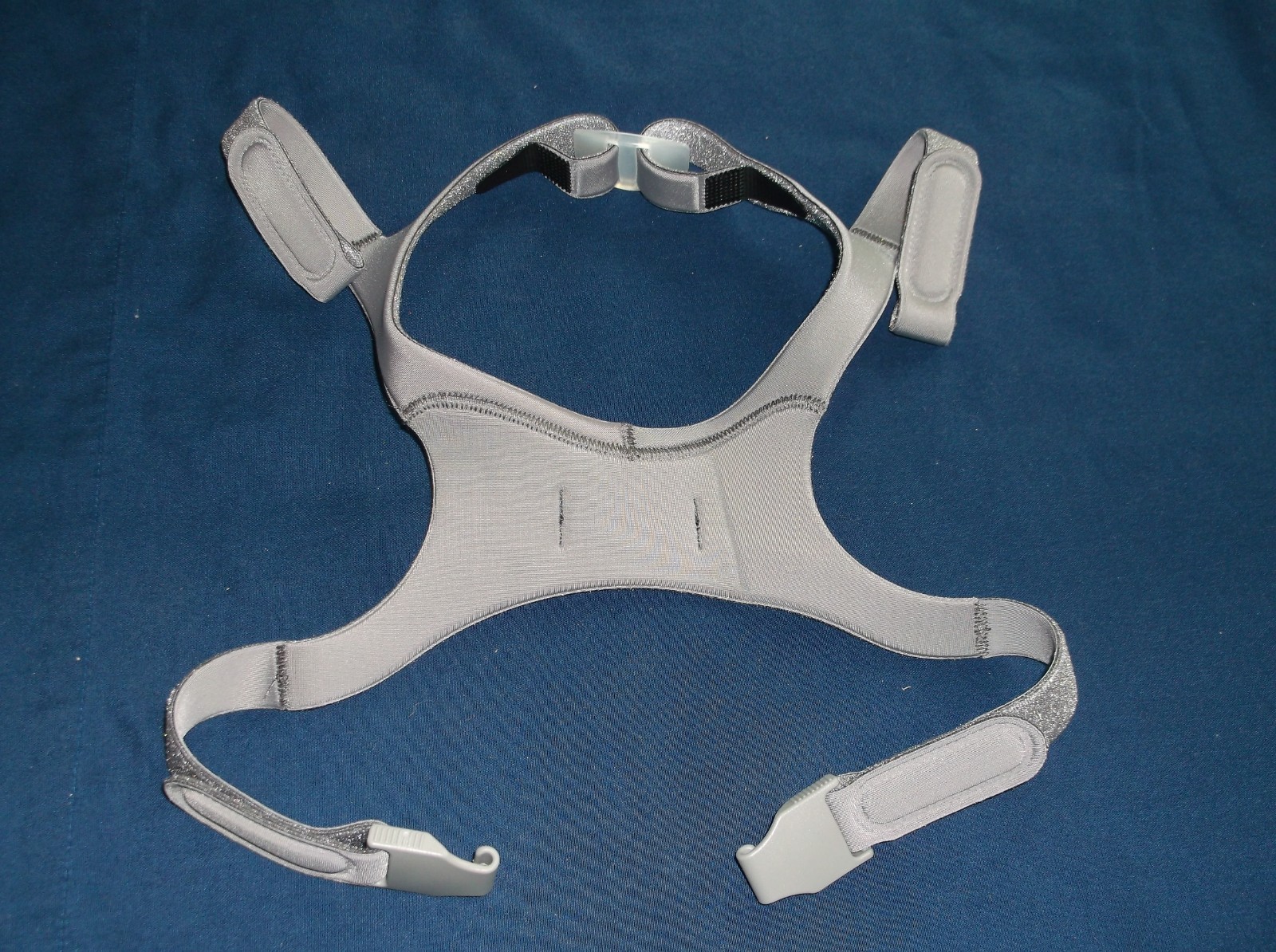 New Out of Package F&P Simplus Headgear size Small with Clips