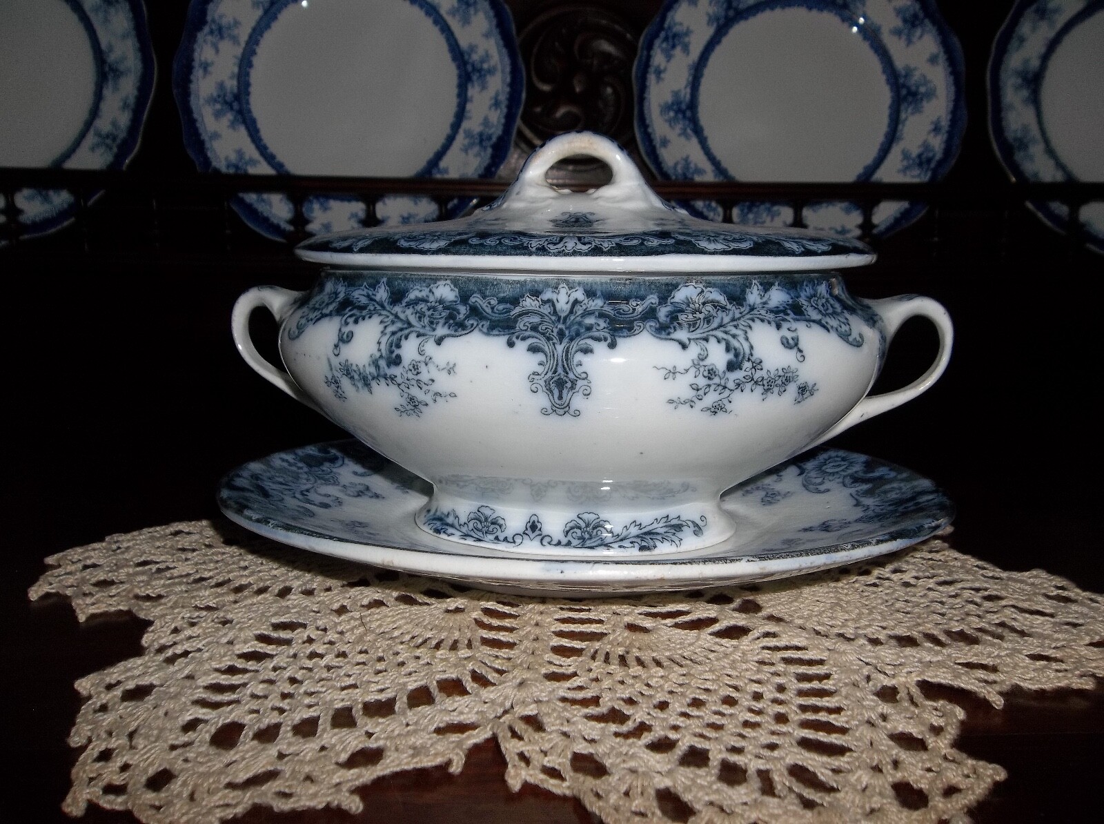ANTIQUE FLOW BLUE SOUP TUREEN W/ UNDER PLATE & LID DISH NO LADEL GRAVY DISH.