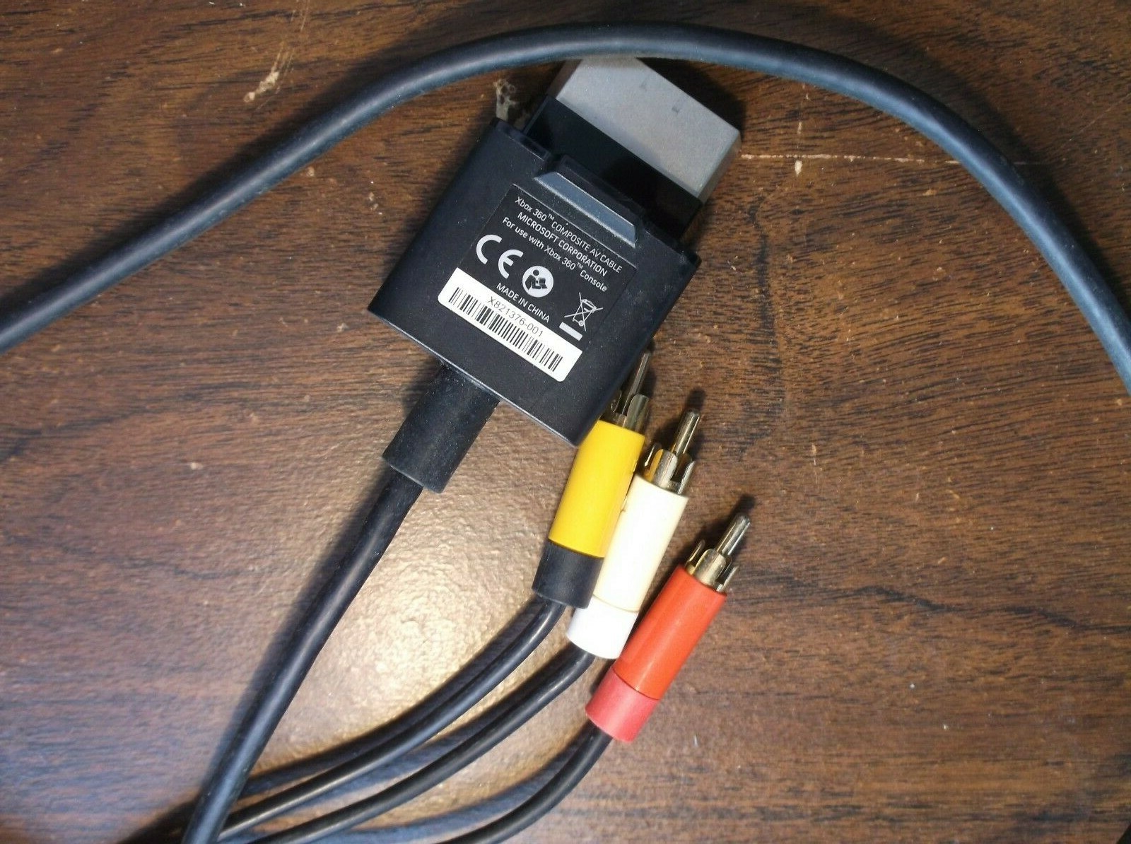 Genuine Microsoft OEM Composite AV Audio Video RCA Cable For Xbox 360 black