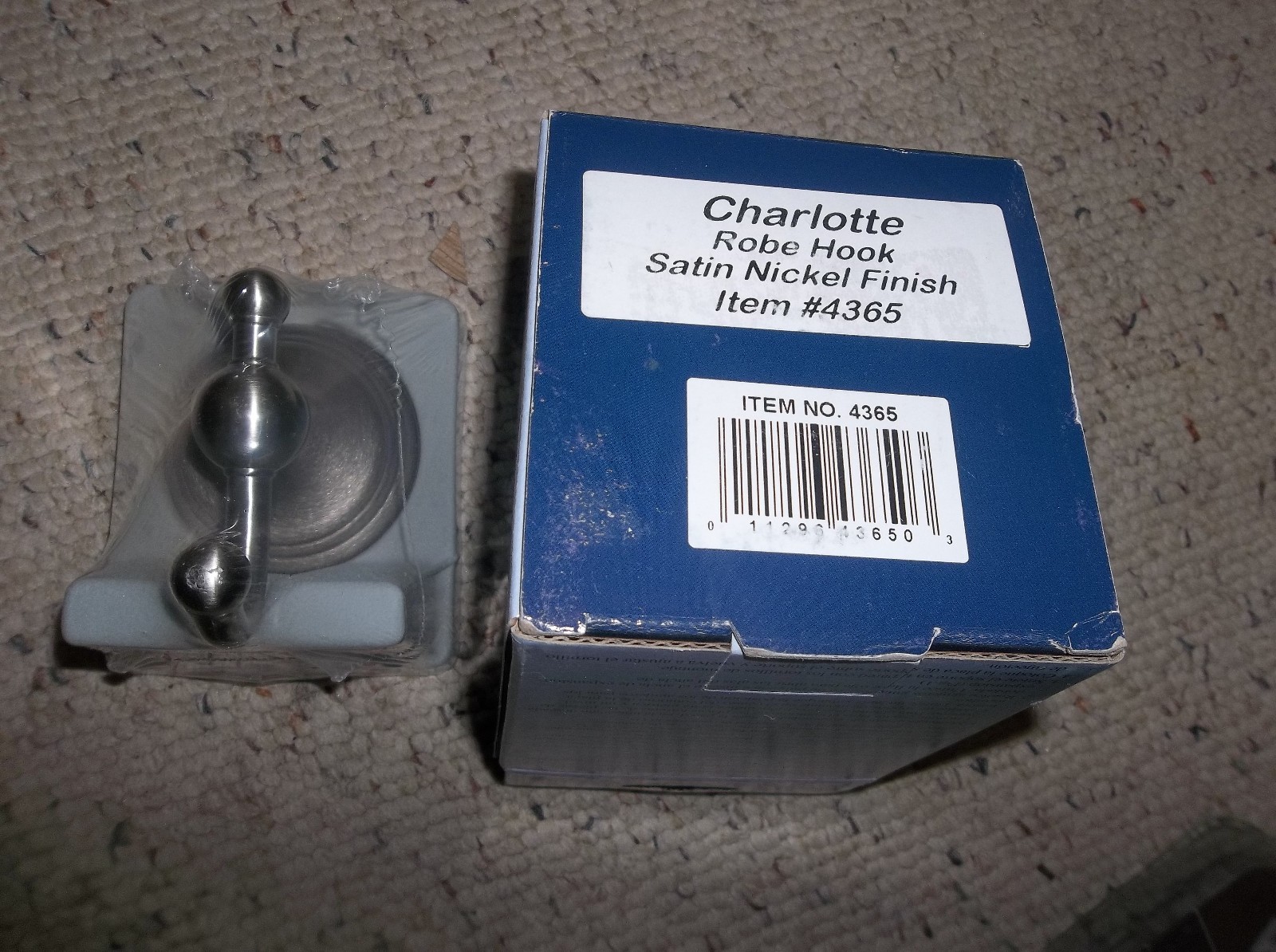 NEW IN BOX. Gatco Charlotte Robe Hook 4365 Satin Nickel