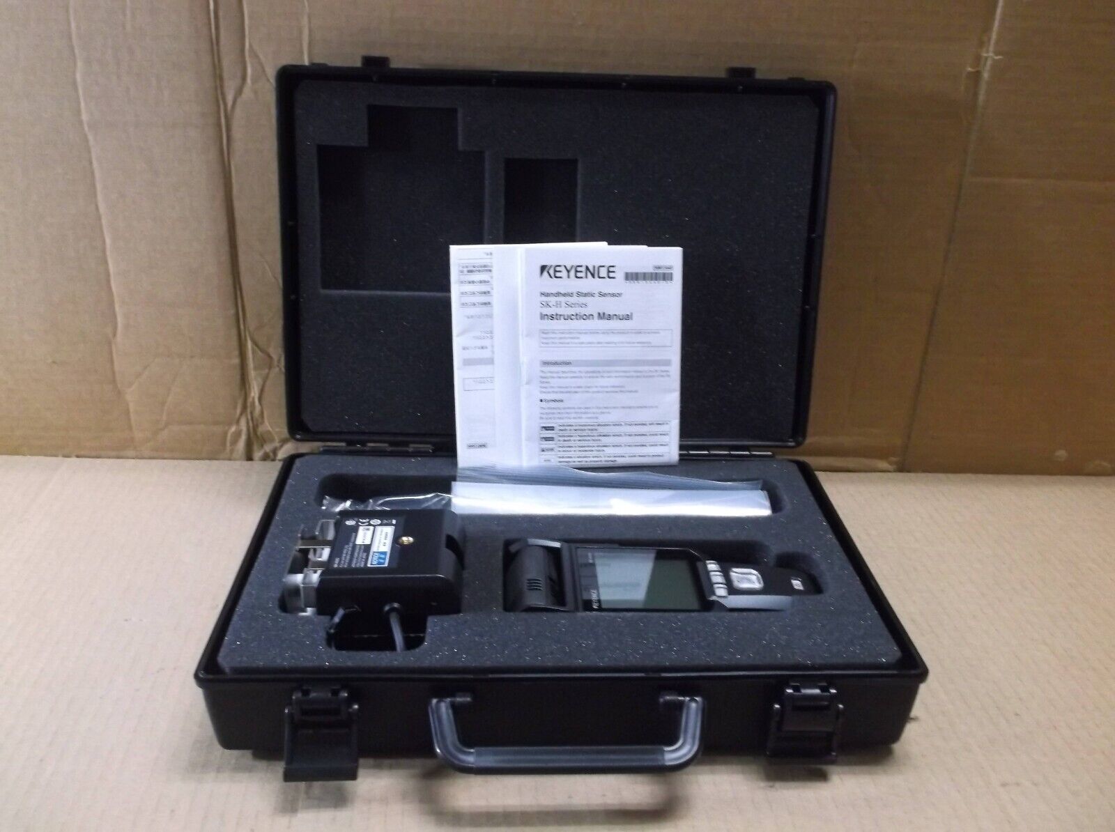 Keyence NEW In Box SK-H050 Electrostatic Sensor & SK-H055 Keyence NEW In Box SK-H050 Electrostatic Sensor & SK-H055