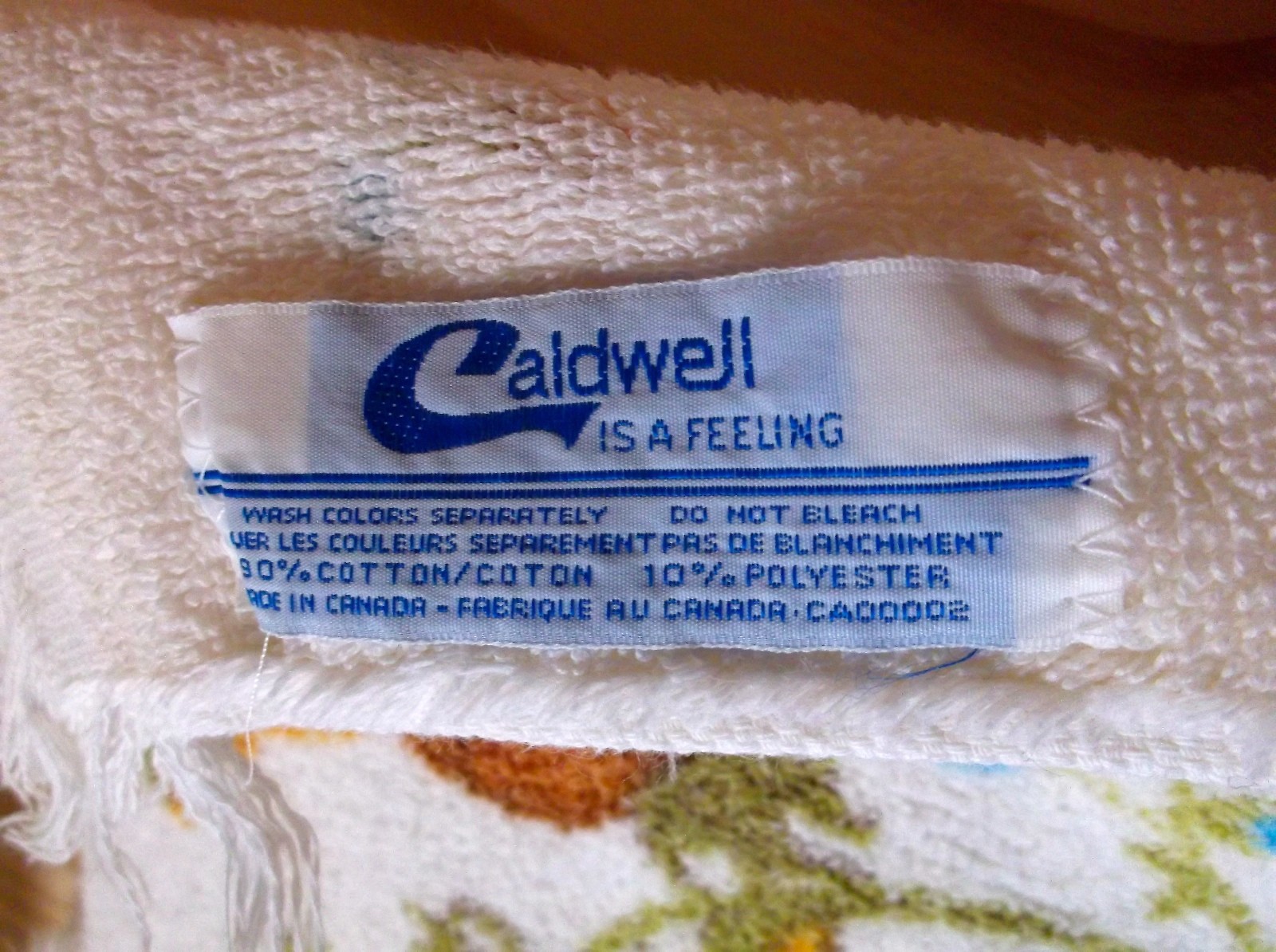 Towels Bath Pair 2 Vintage Bright Floral Mod Boho Blue Brown 40