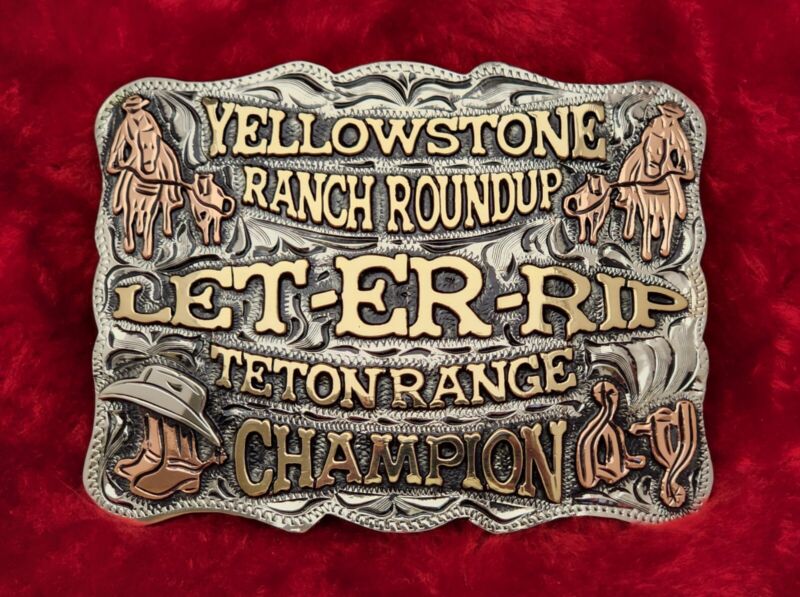 YELLOWSTONE RANCH ROUNDUP TEAM ROPING CHAMPION RODEO TROPHY BELT BUCKLE☆RARE☆58