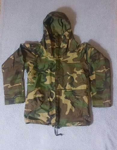US Military ECWCS Cold Weather Woodland Camo Goretex Jacket