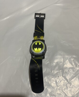 DC BATMAN FLASHING BAT SIGNAL LCD DIGITAL Flip Top WATCH WORKING