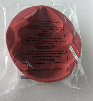 TUPPERWARE Magic Bakeware Christmas Tree #47961 (NEW in Sealed Package)