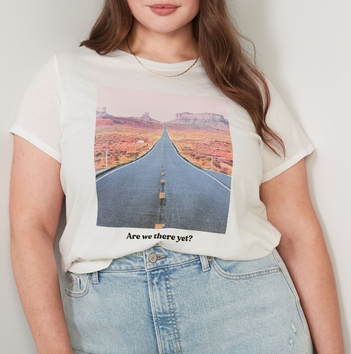 

СТАРЫЕ Флотские ЖЕНСКИЕ МЫ УЖЕ ЗДЕСЬ ФУТБОЛКА ROAD TRIP 2X 2XL 3X 3XL PLUS, Cream;multicolor
