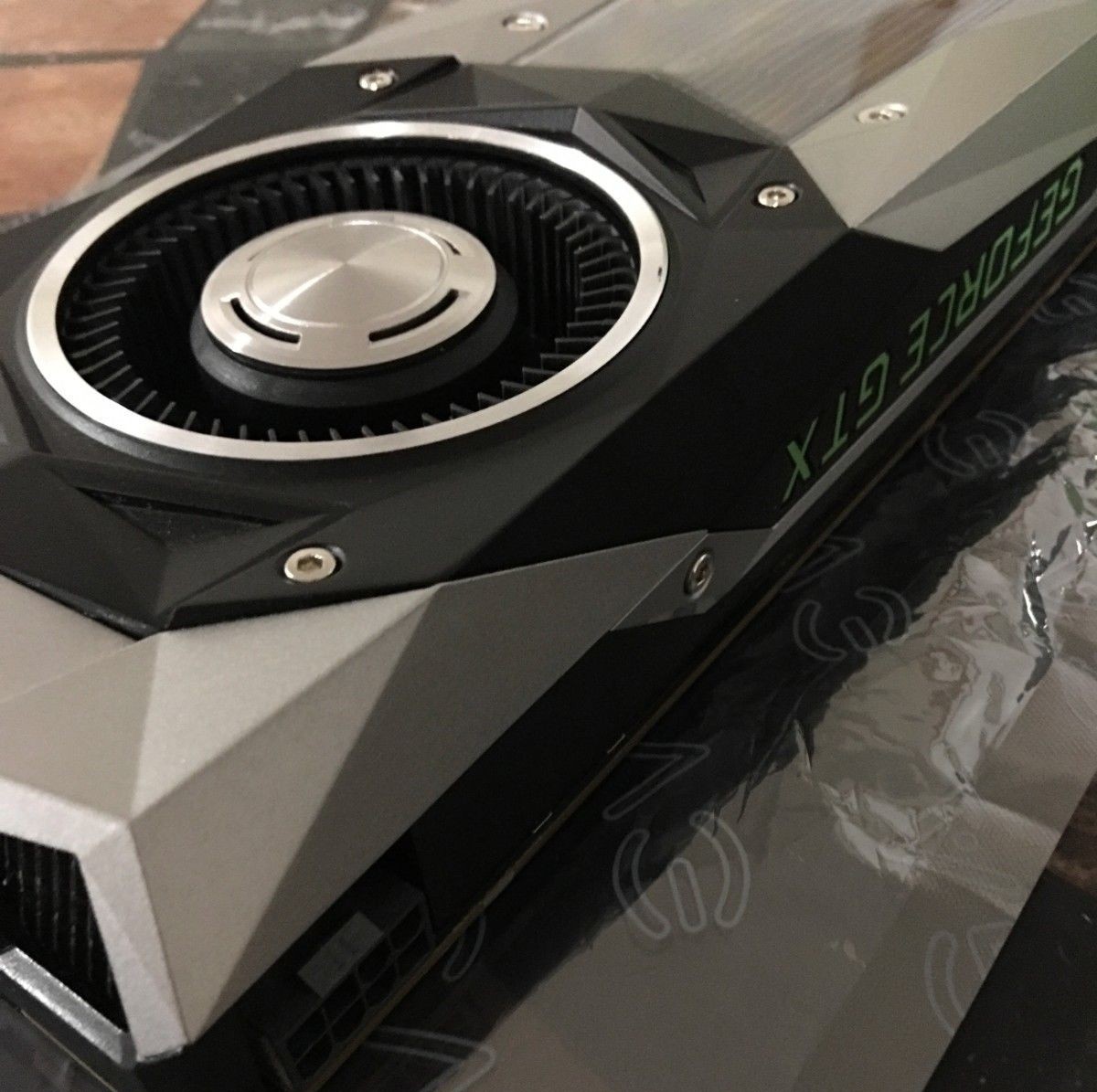 NVIDIA - GeForce GTX 1080 Founders Edition 8GB GDDR5X PCI Express 3.0 Graphic