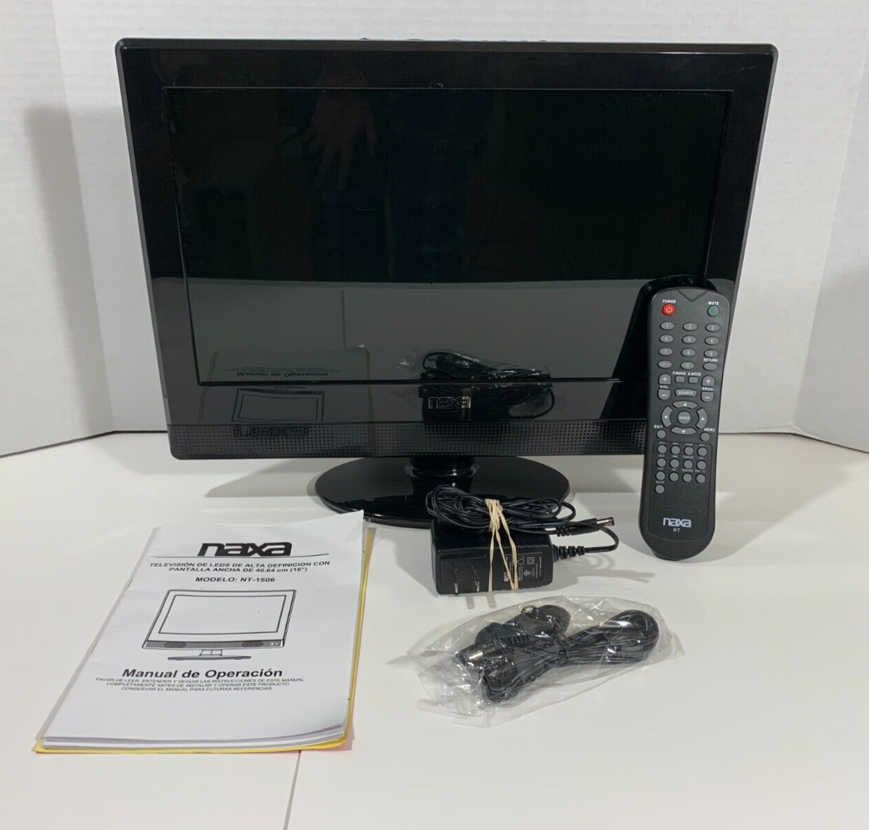 12V NAXA 16" LED HD TV w/ Remote & Car Adapter USB VGA RCA Pricetronic