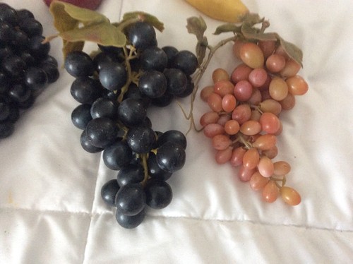 Vtg  Lot PLASTIC FRUIT RUBBER GRAPES Floral Artificial fake faux apple Banana