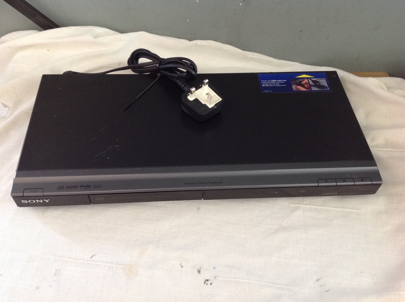 Sony DVP-NS708H HDMI DVD CD Player Black Upscale Progressive Sony DVP-NS708H HDMI DVD CD Player Black Upscale Progressive