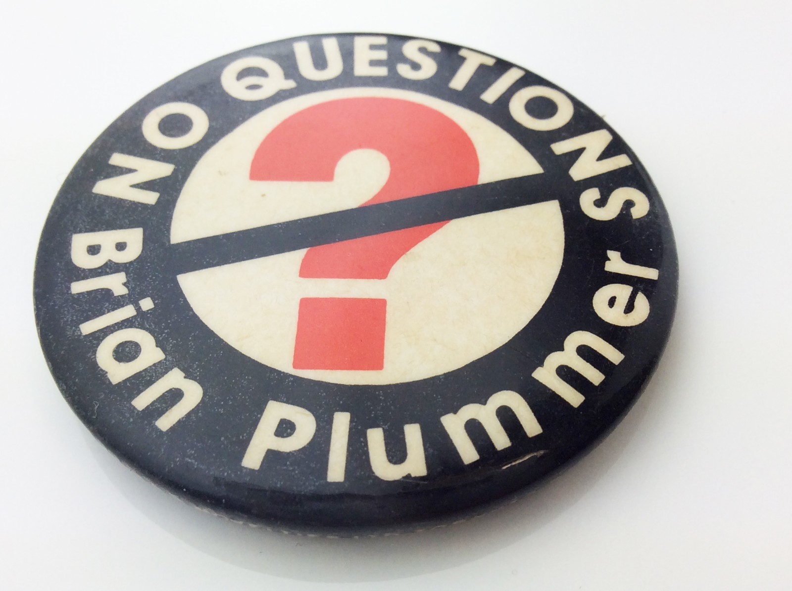 1980 Canadian Brian Plummer Music Album No Questions Promotional Pinback G789