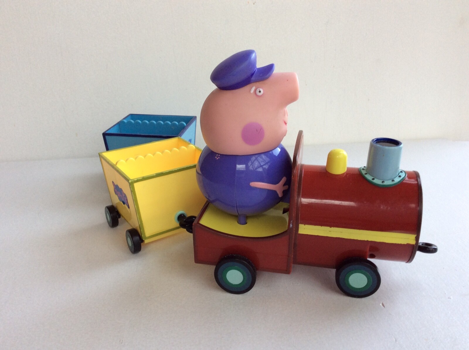 Peppa Pig GRANDPA PIG’S TRAIN COMPLETE, Character