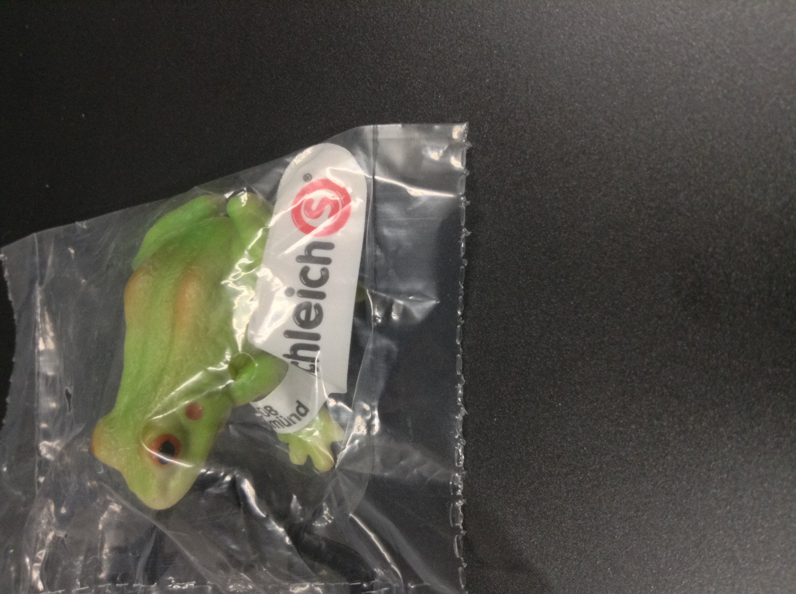 Schleich Green Frog New In Package Hand Painted Animals