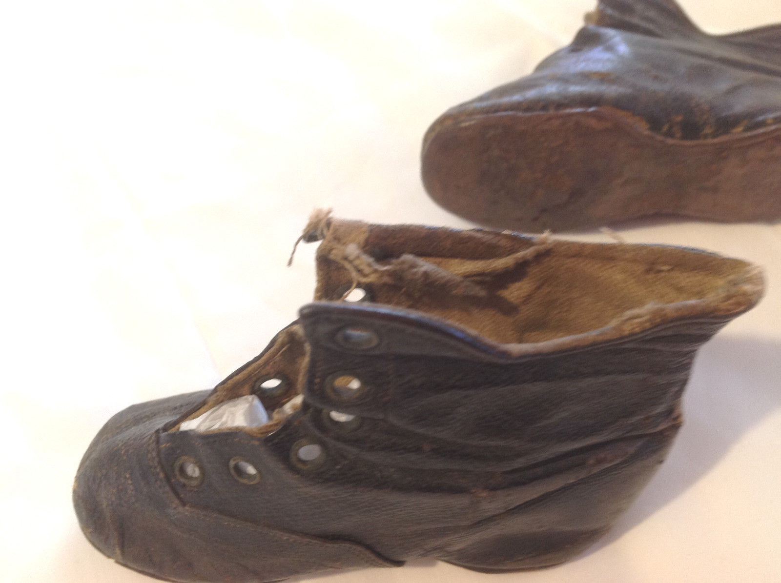 Antique Black Leather High 5 hole  Lace up baby shoes early 1900 's