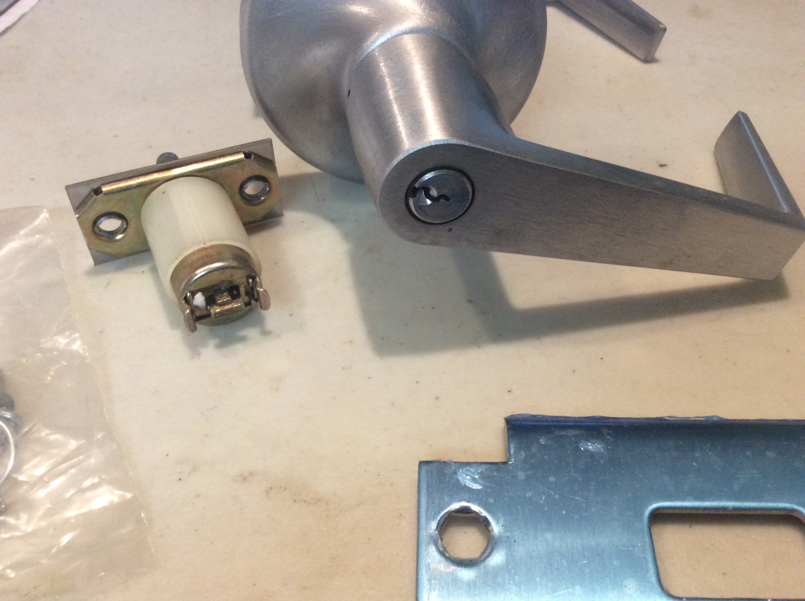 Yale brand original Grade 2 commercial entry level lockset, 626 finish locksmith