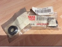 3Y1-17456-00 OEM XT600 XS400 XJ600 XT350 XT550 TT250 YAMAHA Holder Sprocket