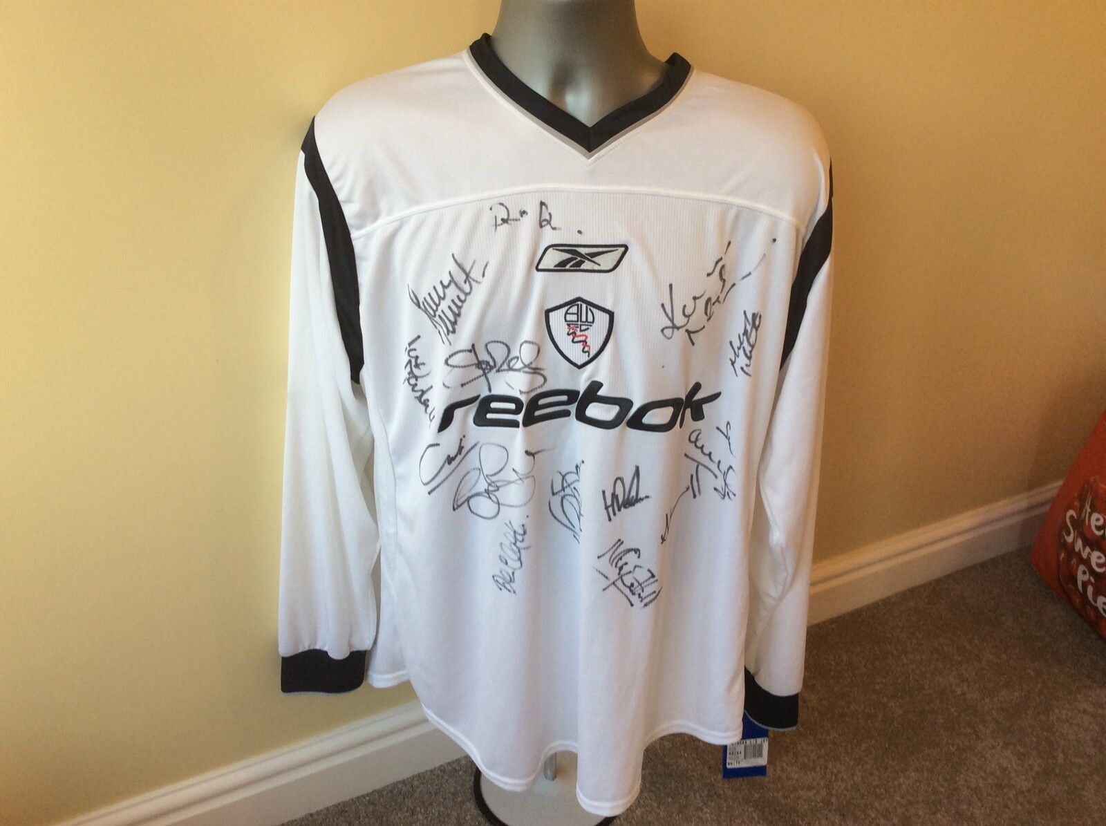 BOLTON WANDERERS SIGNED SHIRT