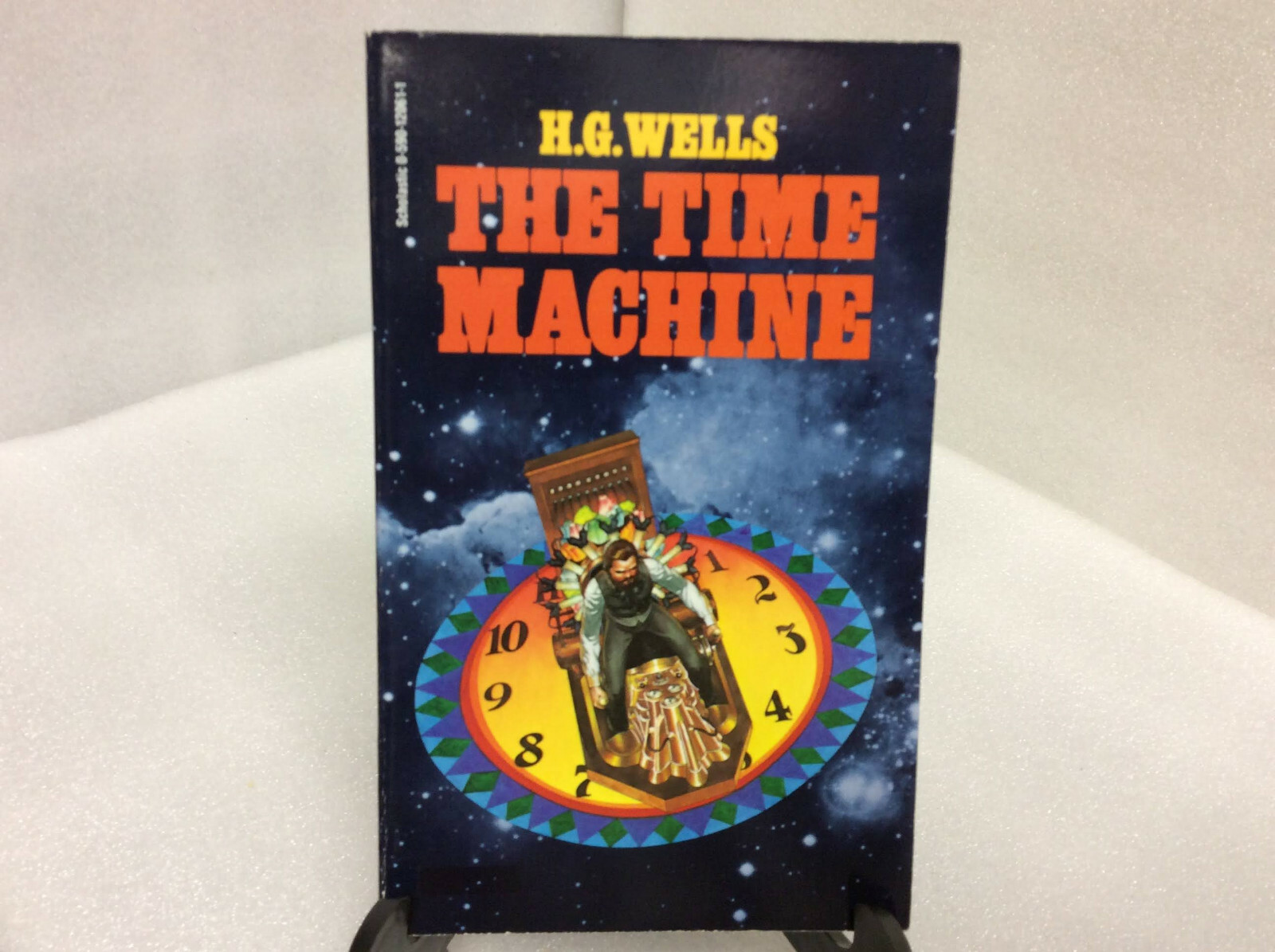 The Time Machine: Wells, H. G., Baer, Greg, James, Simon