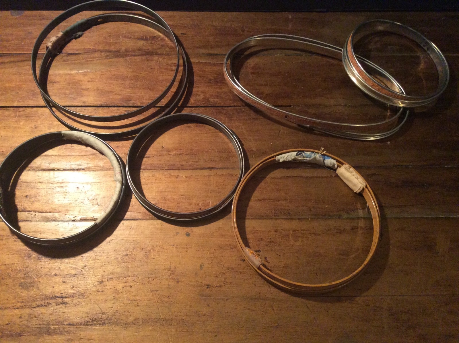 Vintage Lot 6 Embroidery Hoops Frames Metal Cork Lined  5” 7