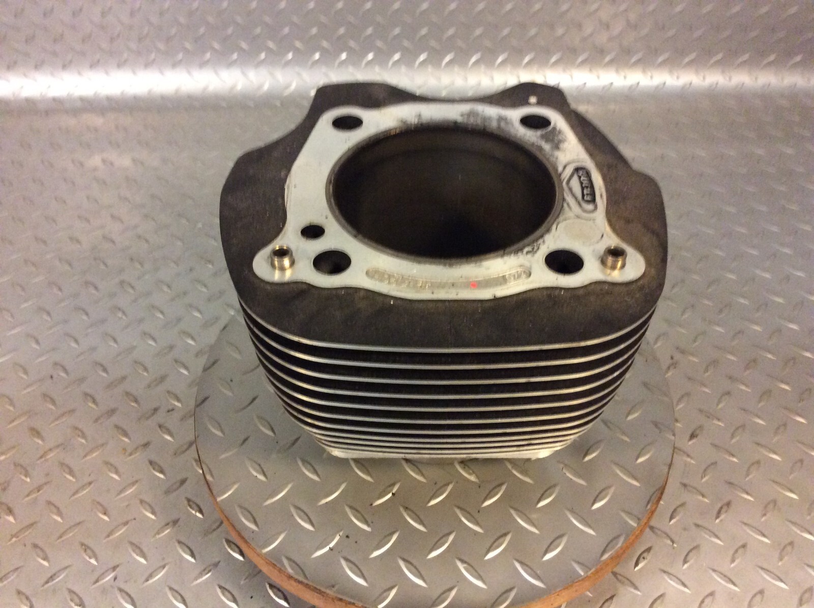 スズキ バイオリン Established 1887 No.11 Vintage Used OEM Suzuki 1981-83 SP500 Cylinder Head 11100