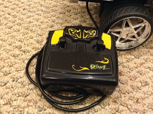 Planet Toys - Remote Control Car - Pontiac Bonneville - Black