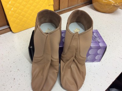 NIB! GIRL'S SIZE 10 JAZZ BOOTS FROM DANCE CLASS BY TRIMFOOT COMPANY TAN