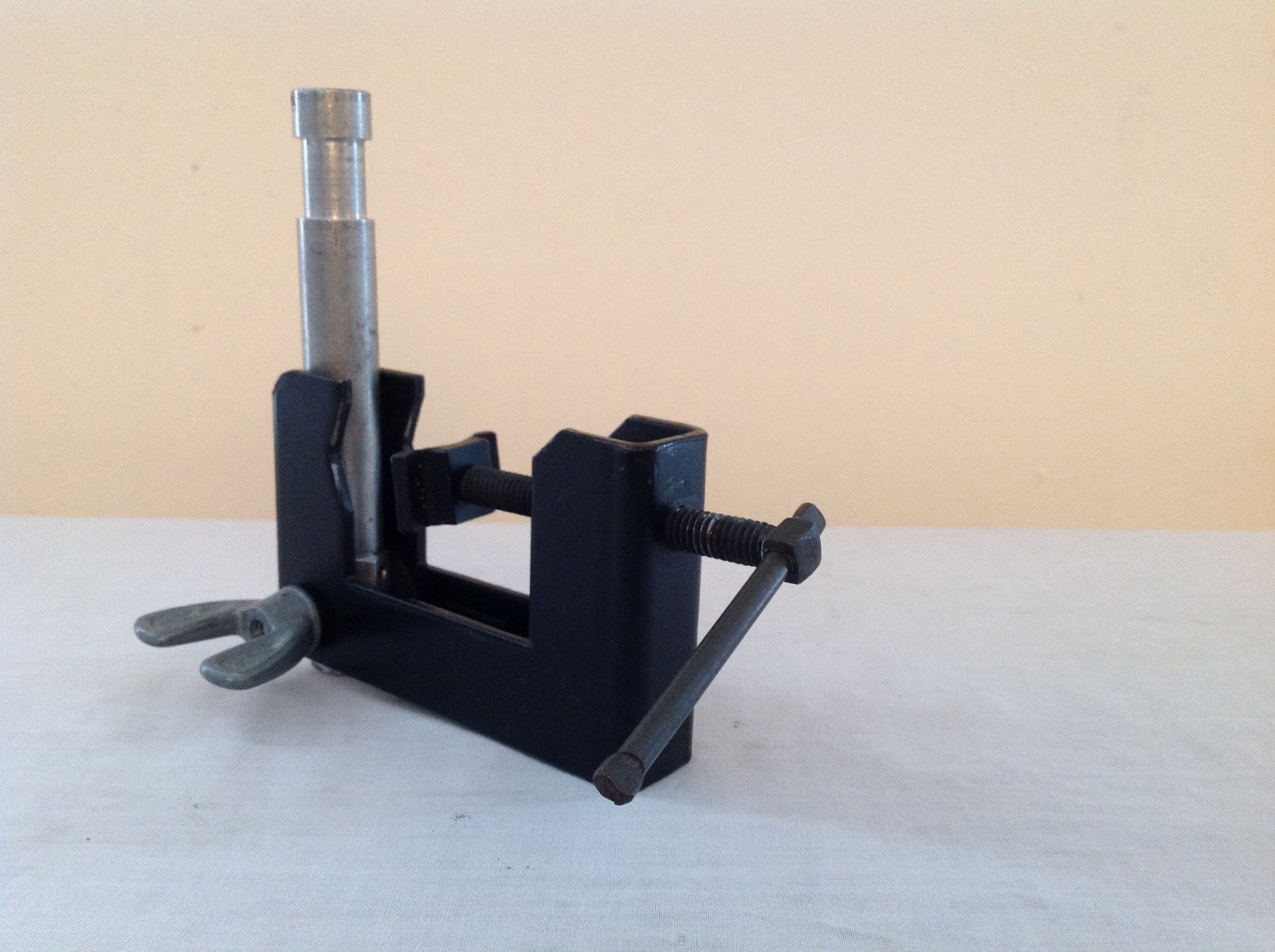 Comprehensive C-Clamp with Swivel 5/8” Stud Pin for Video/Photography Lighting