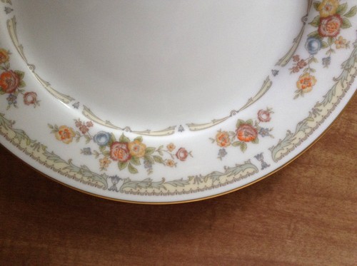 Noritake Ivory China Homage Pattern #7236 Lunch Plate 8 1/4