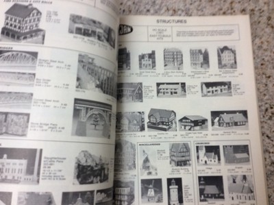 WALTHERS World Of HO Scale  1991 832 pages Circus Trains scenery structures +