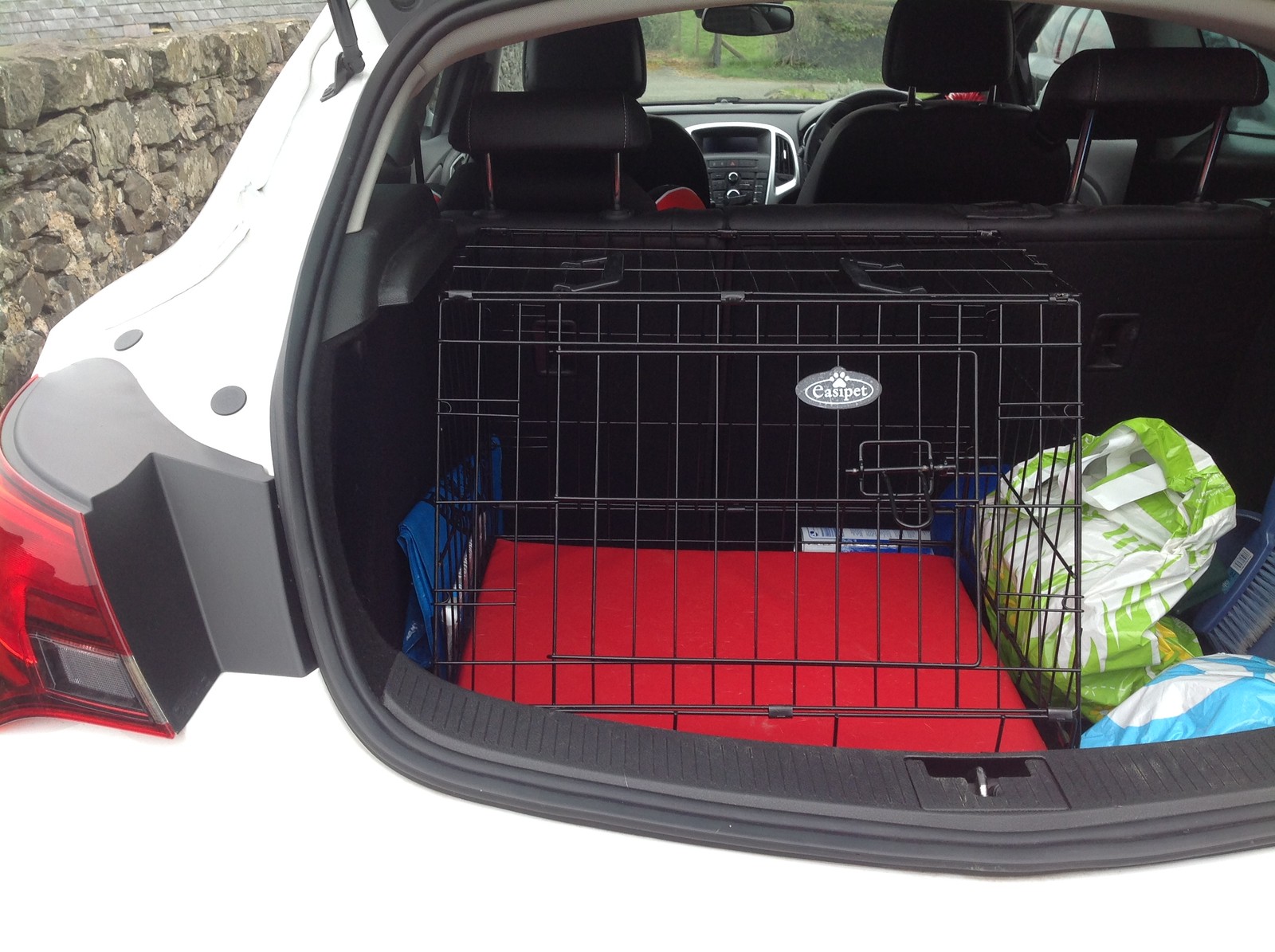 Small 24” Sloping Folding Car Dog Puppy Pet Crate Hatchback Cage Travel