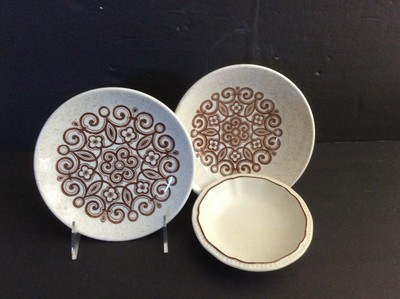Biltons LTD England Brown Scrolls Ironstone Plates(s) 6 1/2