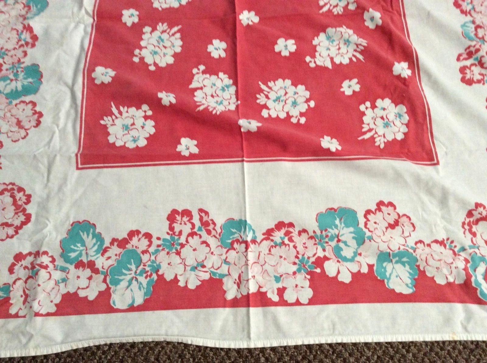 Vintage Kitchen Tablecloth + Runner