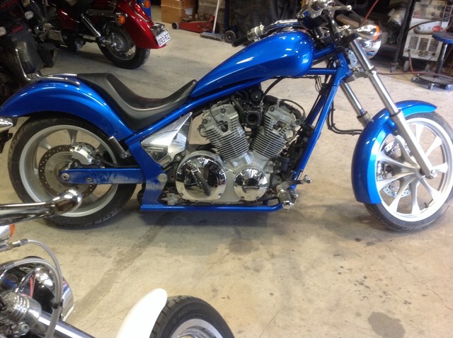 Honda vt1300c street