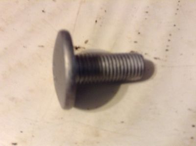 14782514 - A New Screw For A New Holland 6635, 7635, 100S DT, 110S DT tractors